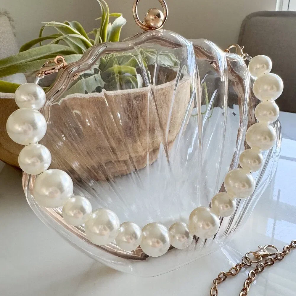Transparent Shell Bag with Faux Pearl Handle & Gold Chain – Perfect Summer Bag